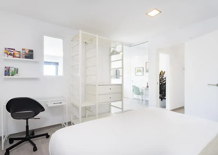 Апартаменты Minimalist La Pecera Адехе